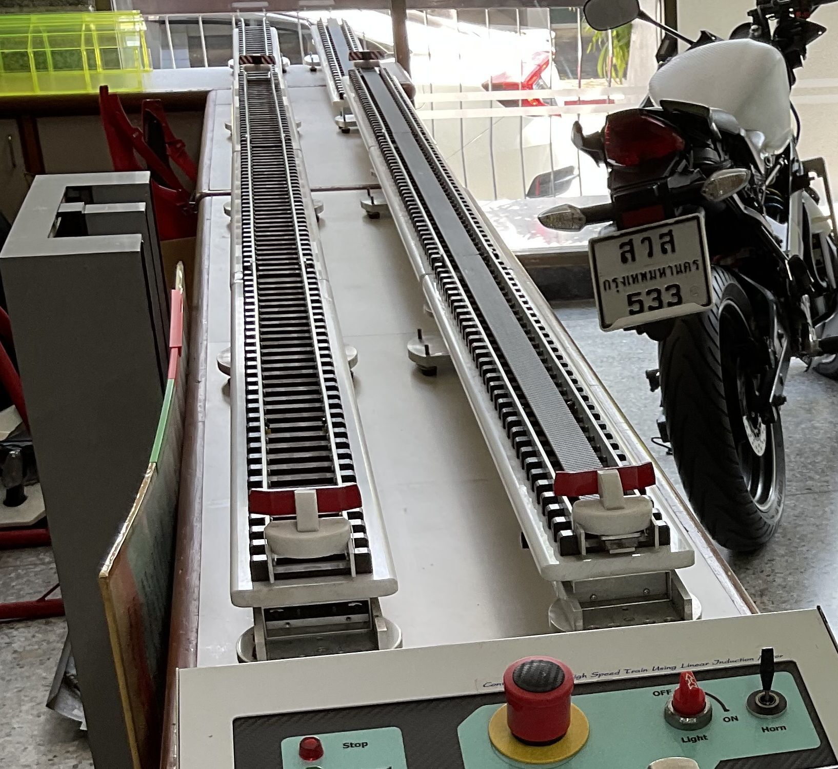 Latest innovation of twin-tracked rail system created by a team from the Electrical Engineering Department of Siam University.